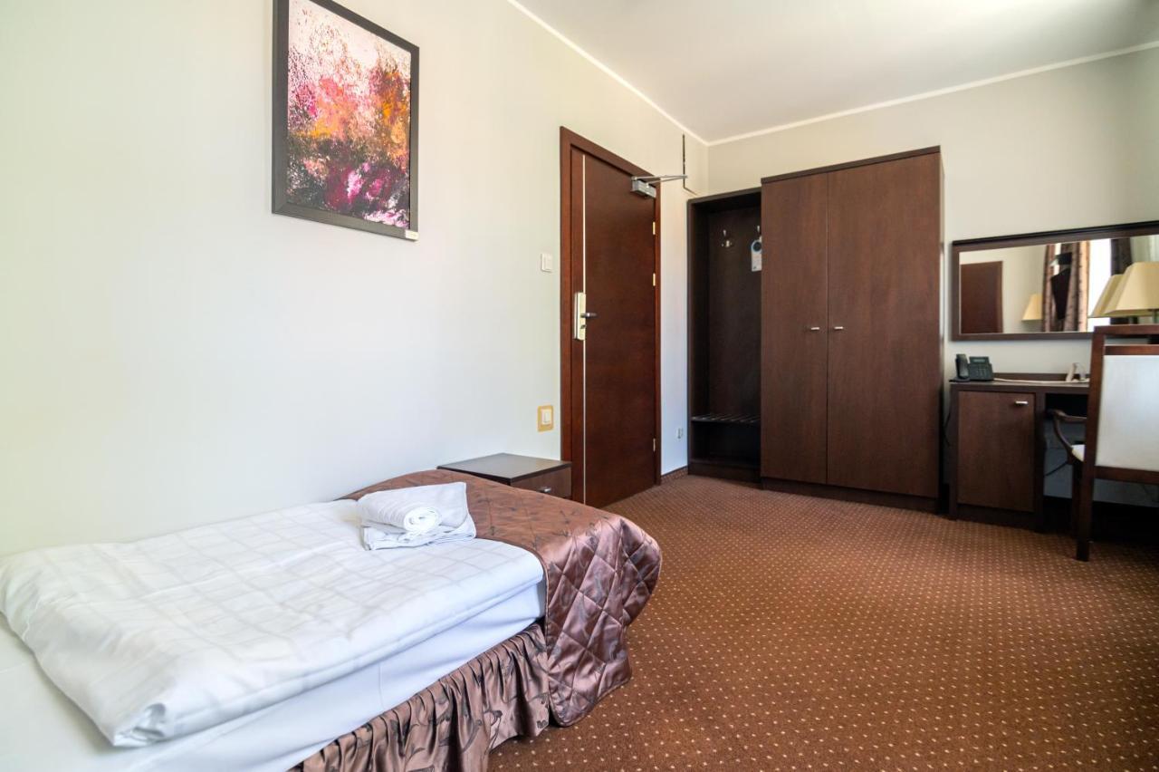 Hotel Pod Filarami Czeladź Extérieur photo